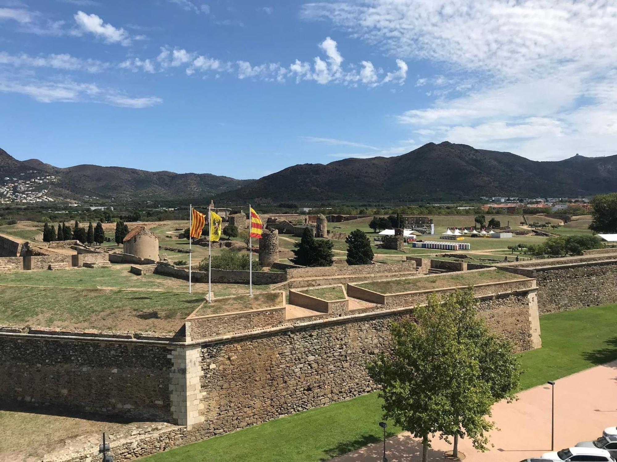 Apartamento Con Vistas Al Mar Y A La Montana Av-26 Roses Extérieur photo